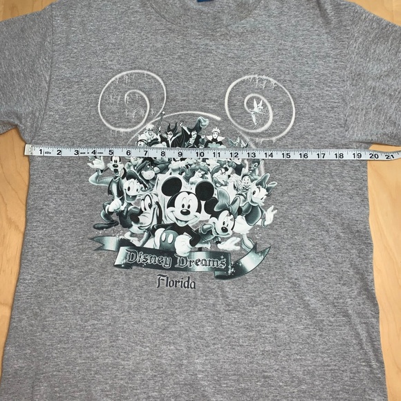 2/$20 DISNEY Dreams Florida Grey Top - Picture 6 of 8